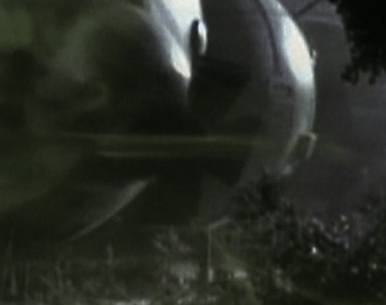 This image has an empty alt attribute; its file name is templar_cross_reddwarf2.png